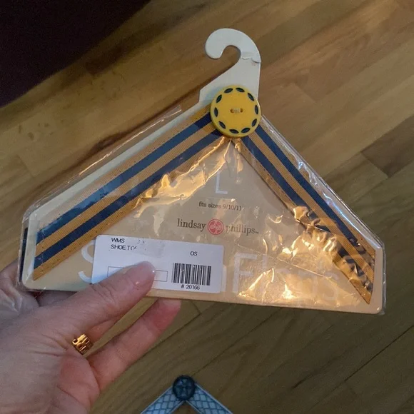 Lindsay Phillips SwitchFlops - Picture 2 of 4